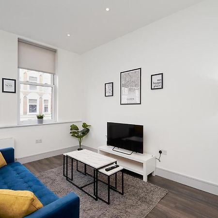 High Spec 2 Bed Apartment W/Parking Available 伦敦 外观 照片